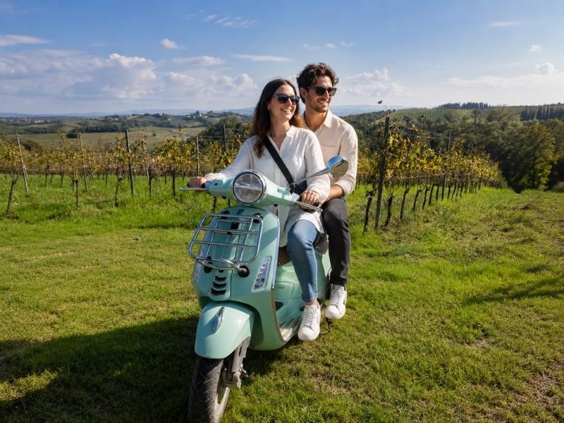 Tuscany Vespa Wine Tour with Lunch & Medieval Villages